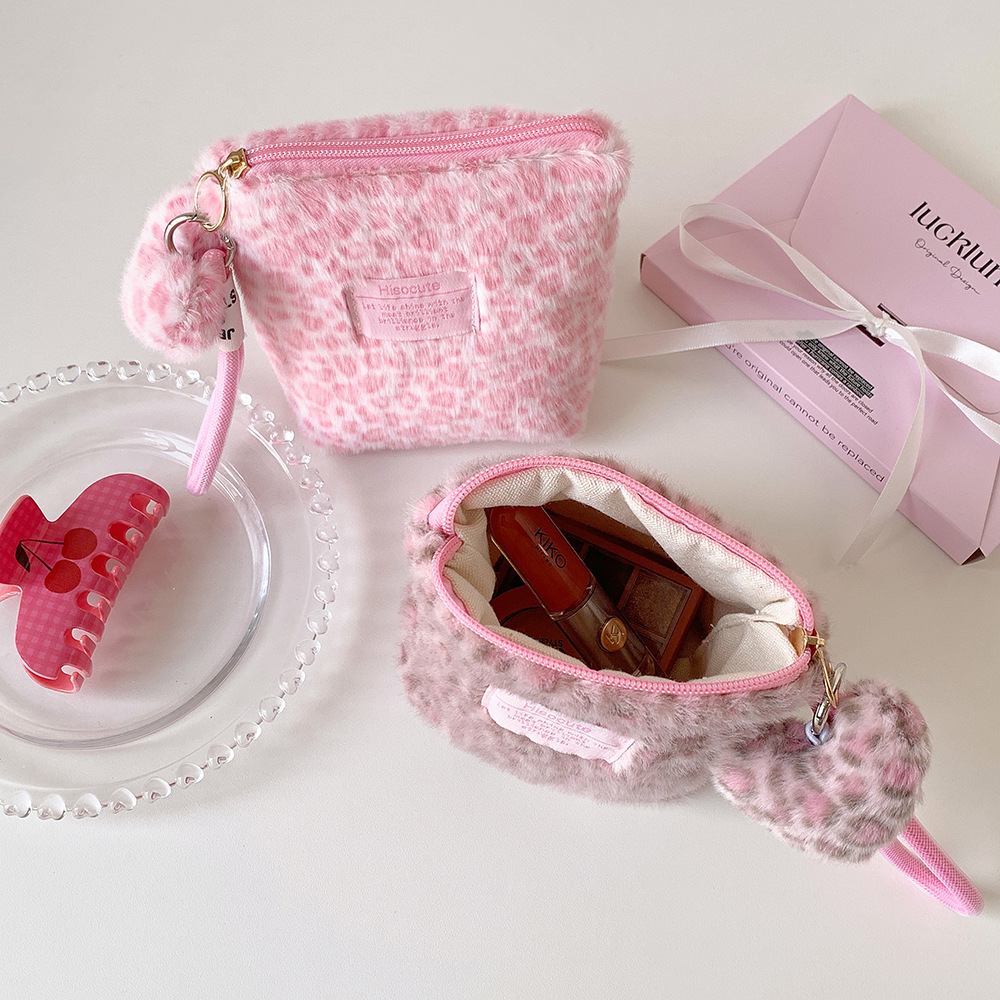 Neue Vintage Plüsch-Leopardenm – Skincare D'Alba Bewertung und Preis